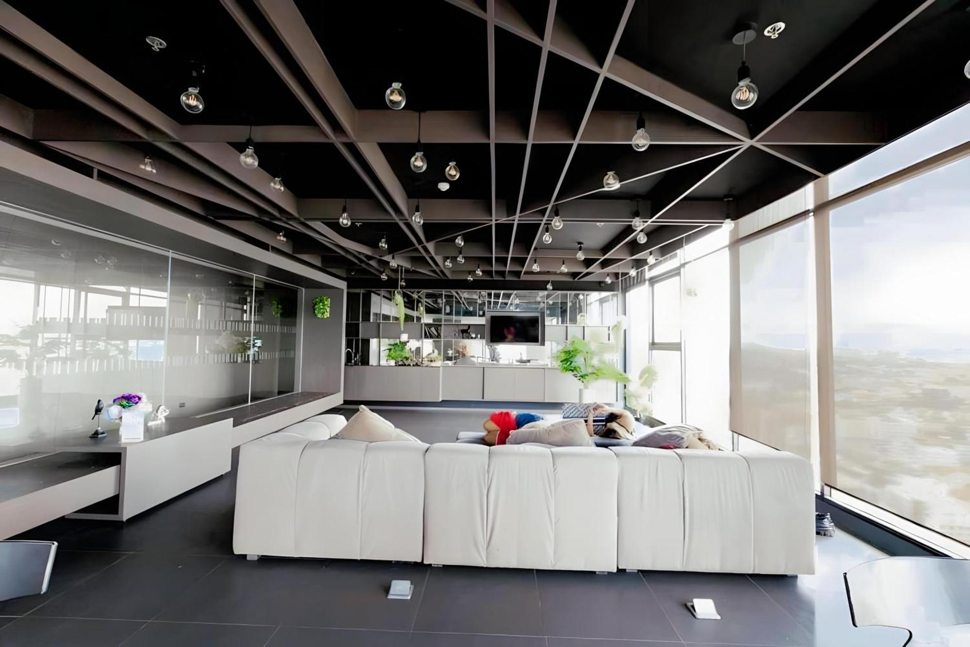 The Base Apartments At Central 파타야 외부 사진