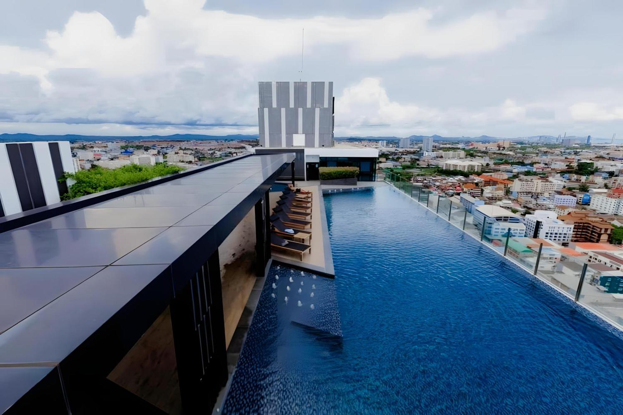 The Base Apartments At Central 파타야 외부 사진