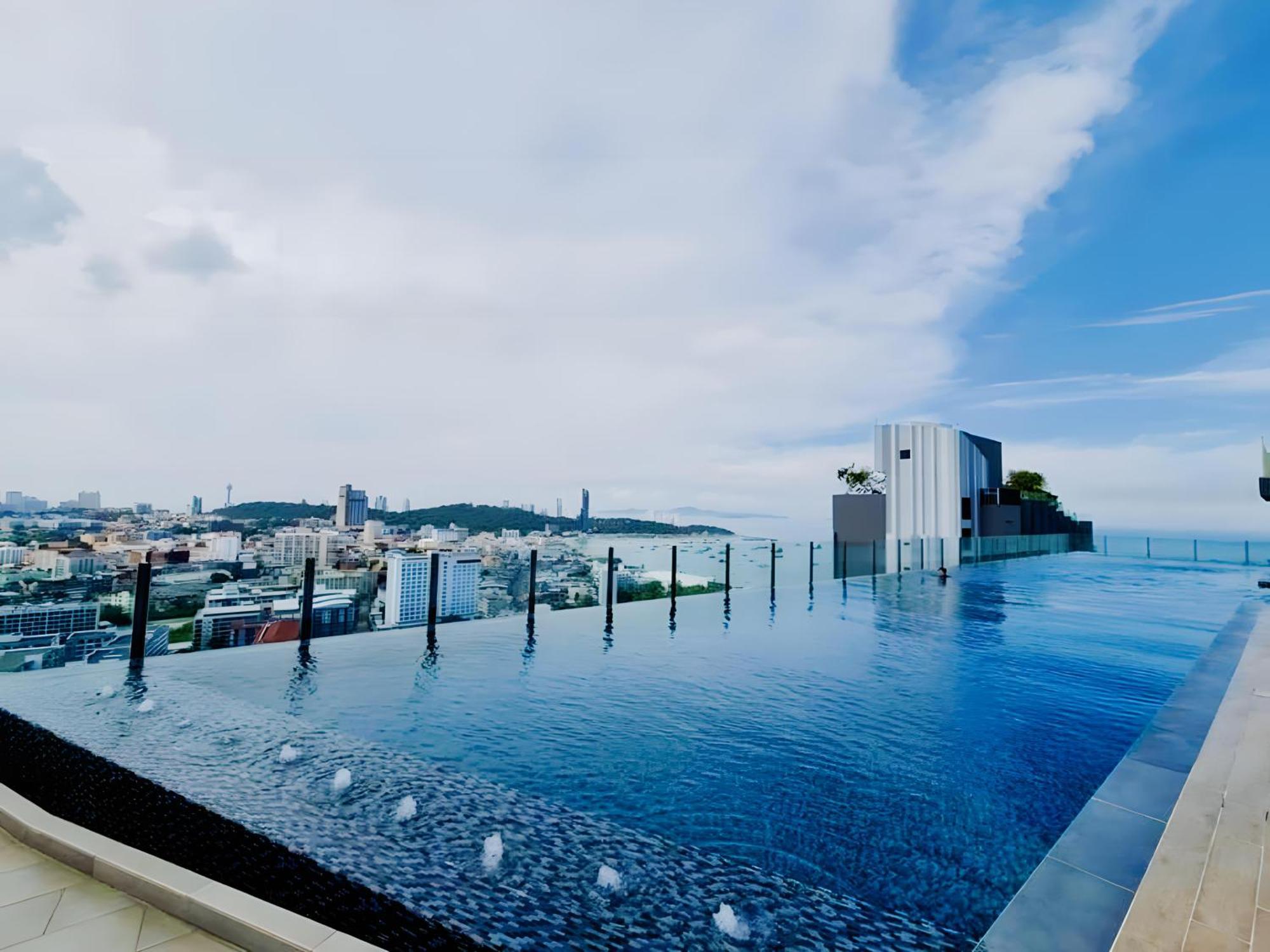 The Base Apartments At Central 파타야 외부 사진
