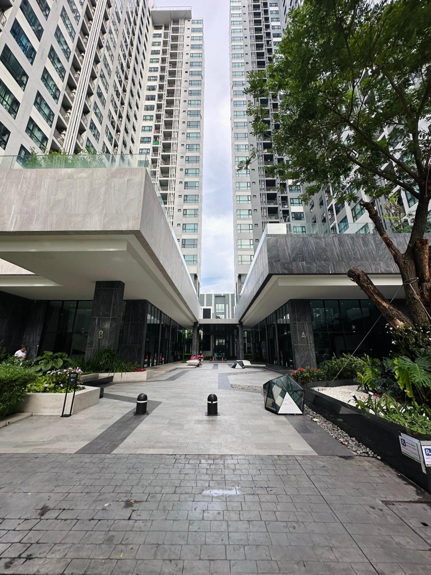 The Base Apartments At Central 파타야 외부 사진